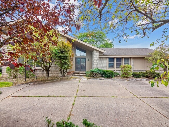 property at 1821 Argosy Ct