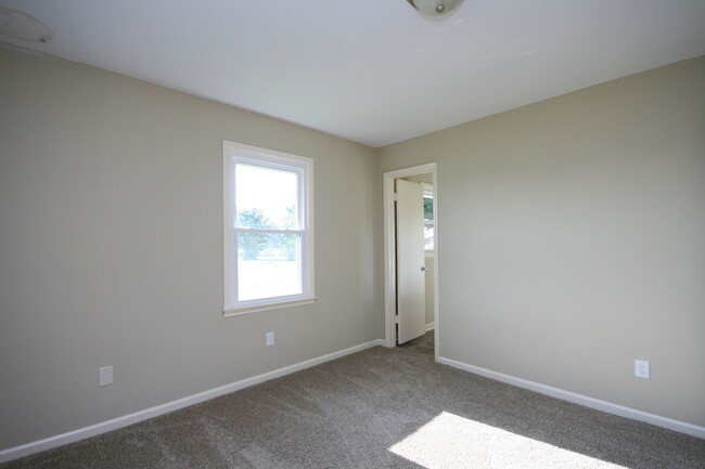 315 Monroe Nunley Rd in Hazel Green, AL - Building Photo - Building Photo