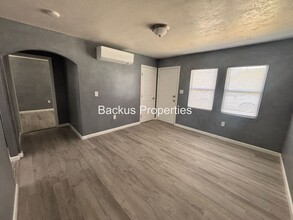 112 E Bernal Dr in Salinas, CA - Building Photo - Building Photo