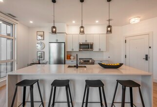 Verge Residences in Somerville, MA - Foto de edificio - Building Photo