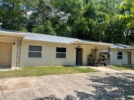 3721 Crawfordville Rd in Tallahassee, FL - Building Photo
