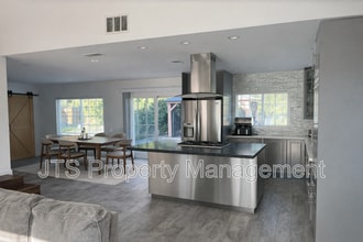 1761 Klamath River Dr in Rancho Cordova, CA - Building Photo - Building Photo