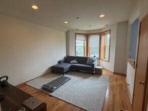 2418 N Western Ave in Chicago, IL - Building Photo - Building Photo