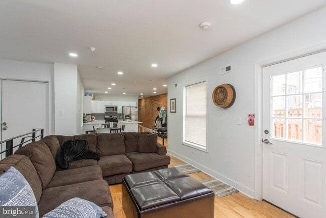 1629 Wallace St in Philadelphia, PA - Building Photo - Building Photo