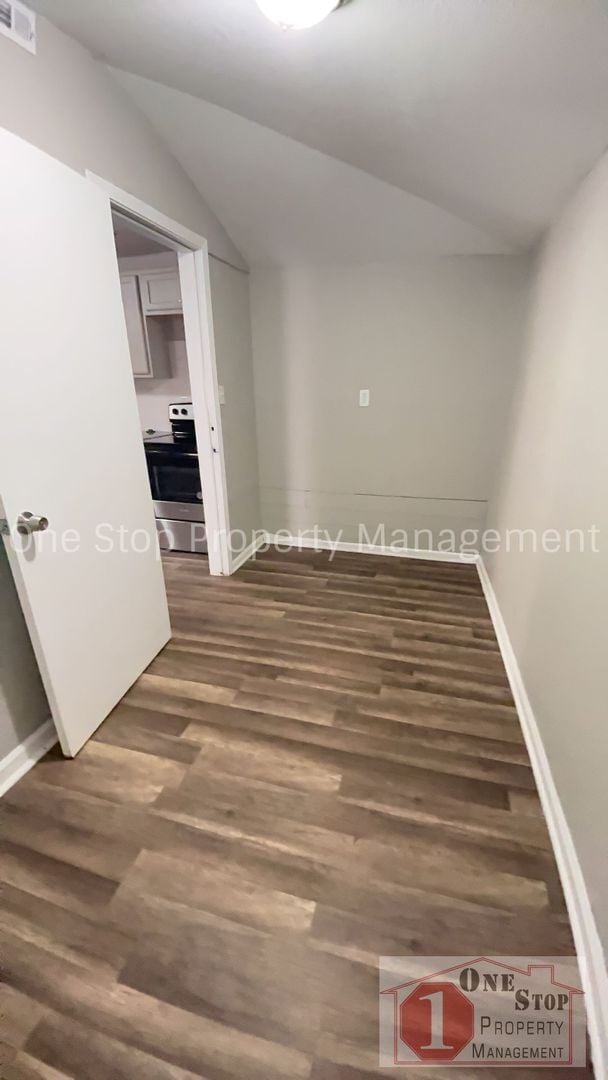 1829 E 81 St in Kansas City, MO - Building Photo - Building Photo