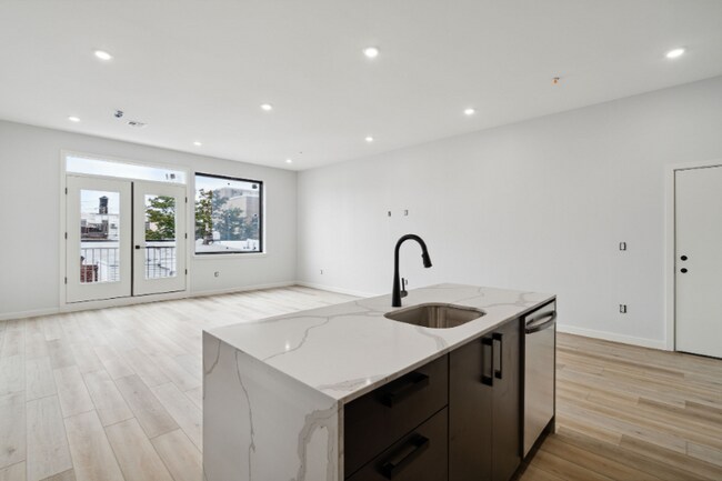 1112 E Berks St, Unit 1112 E Berks St. 2beds in Philadelphia, PA - Building Photo - Building Photo