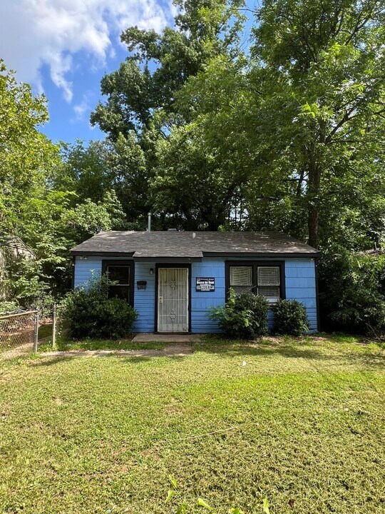 1830 Lyons St in Shreveport, LA - Building Photo