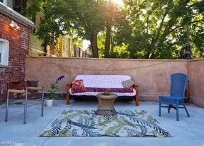 5301 Catharine St, Unit 2