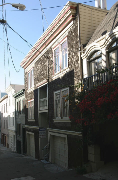 18-26 Allen St in San Francisco, CA - Building Photo