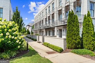 355 S Esplanade in Alpharetta, GA - Building Photo - Building Photo