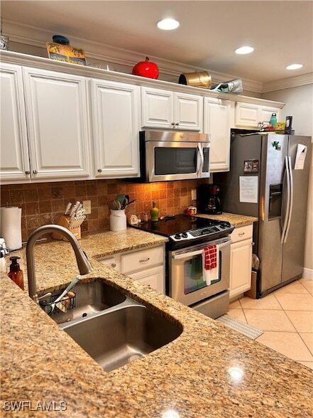 6834 Bogey Dr in Ft. Myers, FL - Building Photo - Building Photo