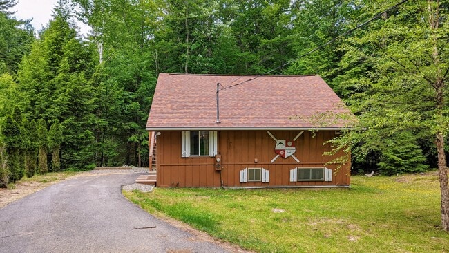 37 Cottonwood Trail in Gilford, NH - Building Photo - Building Photo