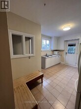 22 Holland Ave in Ottawa, ON - Building Photo - Building Photo