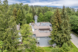 MOUNTAINSIDE VILLAGE in Burnaby, BC - Building Photo - Building Photo