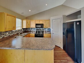 934 E 490 N in Ogden, UT - Foto de edificio - Building Photo