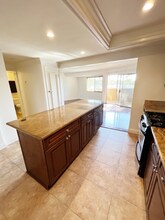 100 Cliff Dr in Laguna Beach, CA - Building Photo - Building Photo