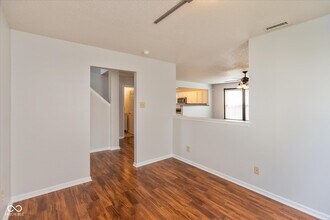 2372 Cedarmill Dr in Franklin, IN - Building Photo - Building Photo
