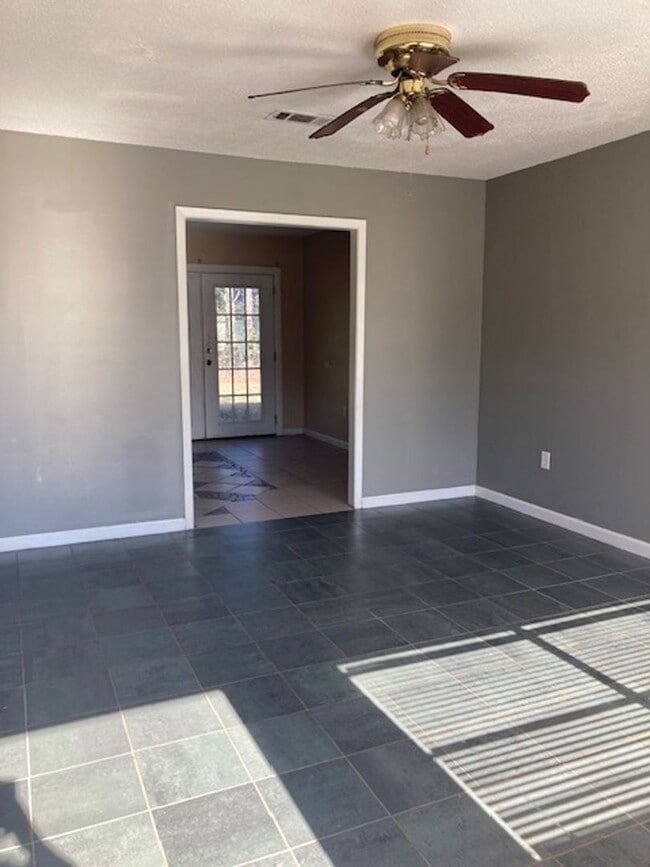 2601 W Samuel St in Gulfport, MS - Building Photo - Building Photo