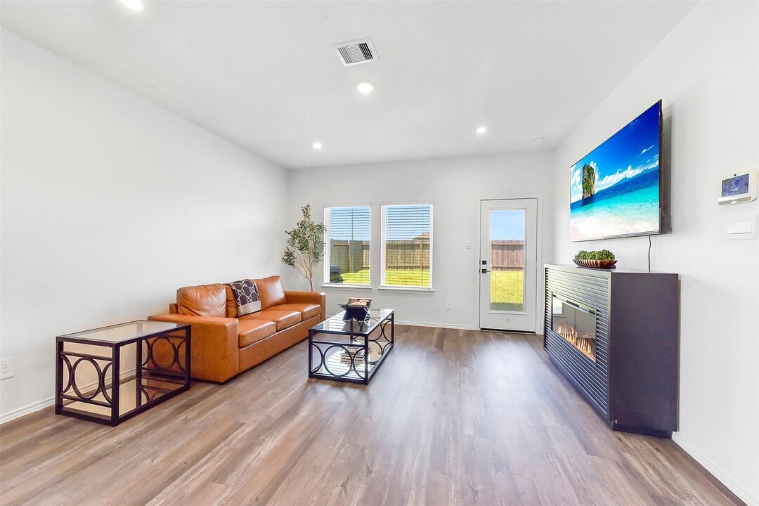 24222 Sandstone Valley Ln in Spring, TX - Building Photo