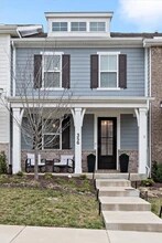 356 Hammock Ln in Spring Hill, TN - Foto de edificio - Building Photo