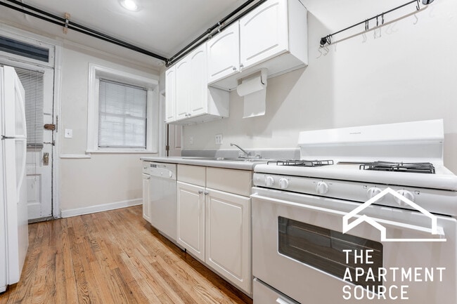 1208 W Wrightwood Ave, Unit GRD in Chicago, IL - Foto de edificio - Building Photo