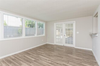 6232 Murdock Ave in Sarasota, FL - Building Photo - Building Photo