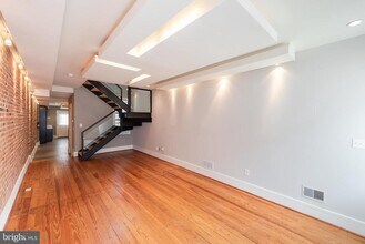 3206 Elliott St in Baltimore, MD - Building Photo - Building Photo