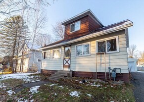 626 Nina Ave in Wausau, WI - Building Photo