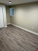 6630 N Washtenaw Ave in Chicago, IL - Building Photo - Building Photo