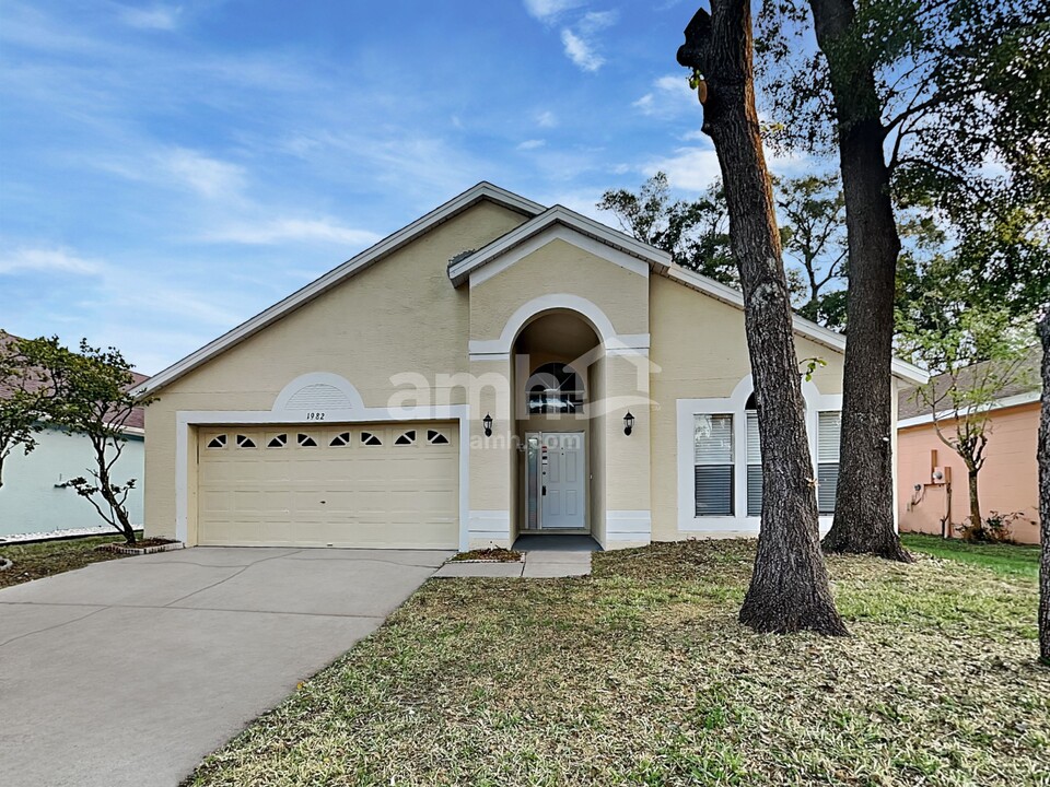 1982 Shannon Ln in Apopka, FL - Building Photo