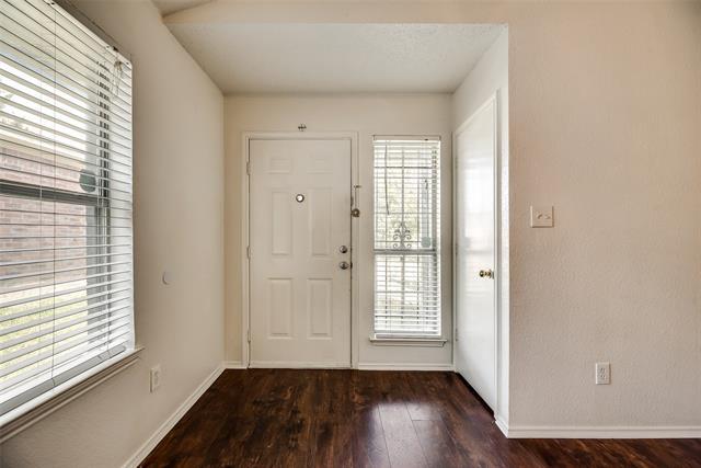 10340 Blackjack Oaks Dr in Dallas, TX - Building Photo - Building Photo