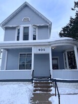 905 S Barstow St, Unit 1 in Eau Claire, WI - Building Photo