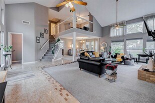 202 Old Bridge Lake St in Houston, TX - Building Photo