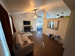 9620 Sugar Hill Dr in Austin, TX - Building Photo - Building Photo