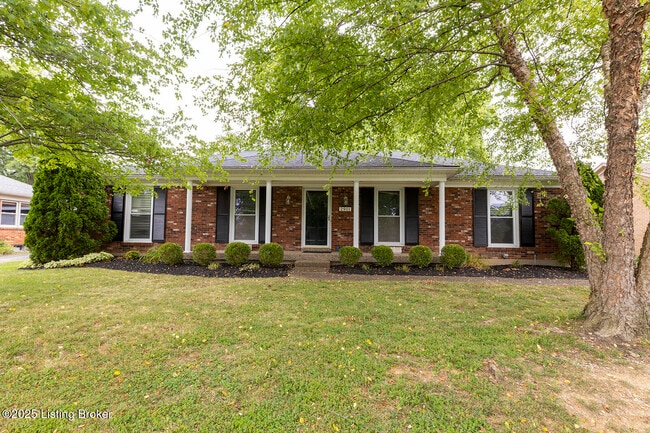 property at 2901 Creekside Dr