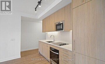 286 Main St in Toronto, ON - Building Photo - Building Photo