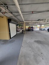 2647 NW 25th Ave in Miami, FL - Building Photo - Building Photo