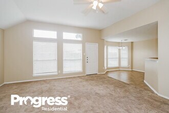 1113 Glenbay Ct in La Porte, TX - Building Photo - Building Photo