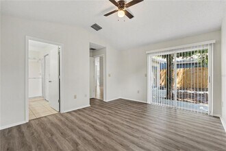 13618 Laraway Dr in Riverview, FL - Building Photo - Building Photo