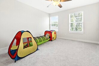 16043 Cambria Cove Blvd in Midlothian, VA - Foto de edificio - Building Photo