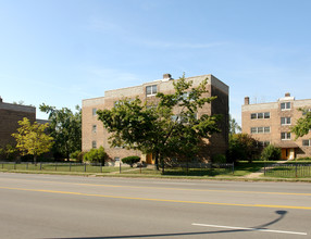 2000 Delaware Apartments in Buffalo, NY - Building Photo - Building Photo