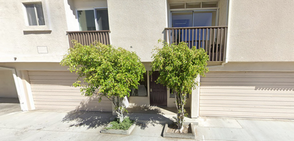 15 Ozone Ave in Los Angeles, CA - Building Photo - Building Photo