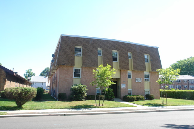 230 E Grand Ave in Rahway, NJ - Building Photo - Building Photo