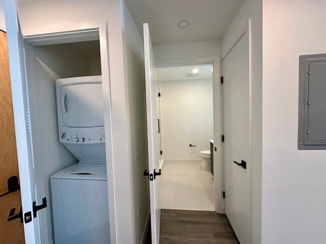 154 NE 23rd St, Unit S in Miami, FL - Building Photo - Building Photo