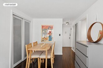 65 Cooper Sq in New York, NY - Building Photo - Building Photo