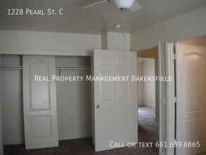1228 Pearl St in Bakersfield, CA - Building Photo - Building Photo