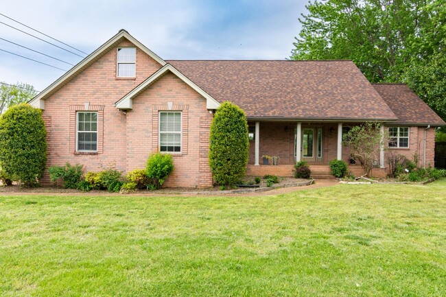 property at 631 Trousdale Ferry Pike