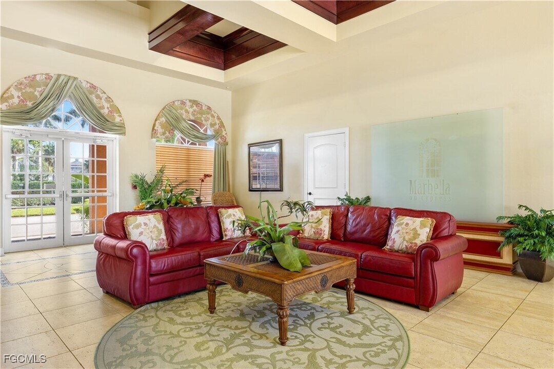 10198 Via Colomba Circle in Ft. Myers, FL - Building Photo