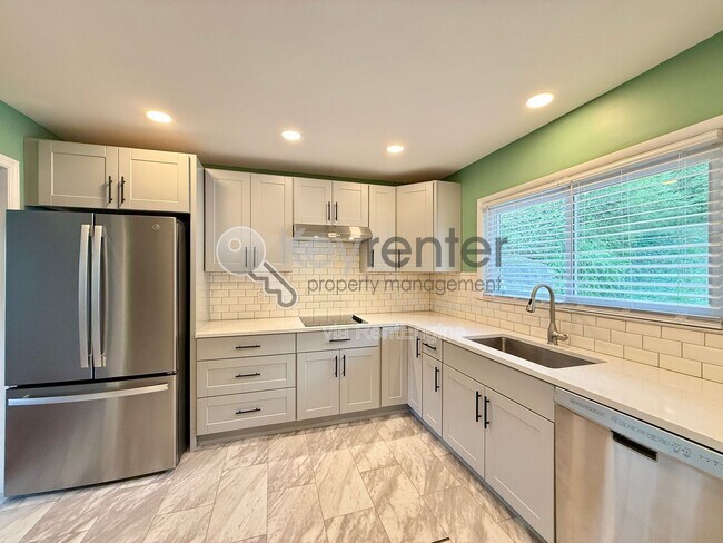 3641 Thrushwood Dr in Chattanooga, TN - Building Photo - Building Photo