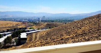 350 Andrew Cahill Ln in Reno, NV - Building Photo